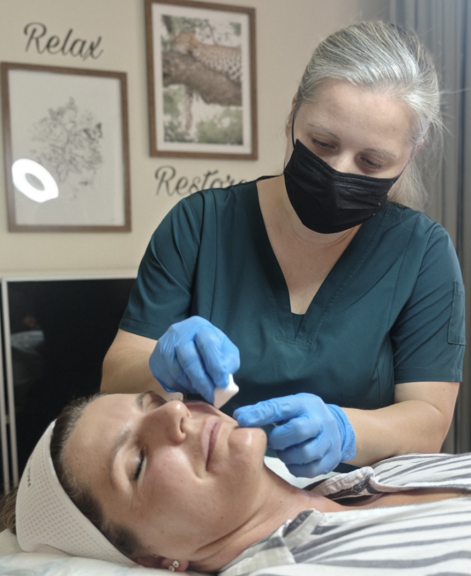 Microneedling-behandling hos Klinikk Lumena